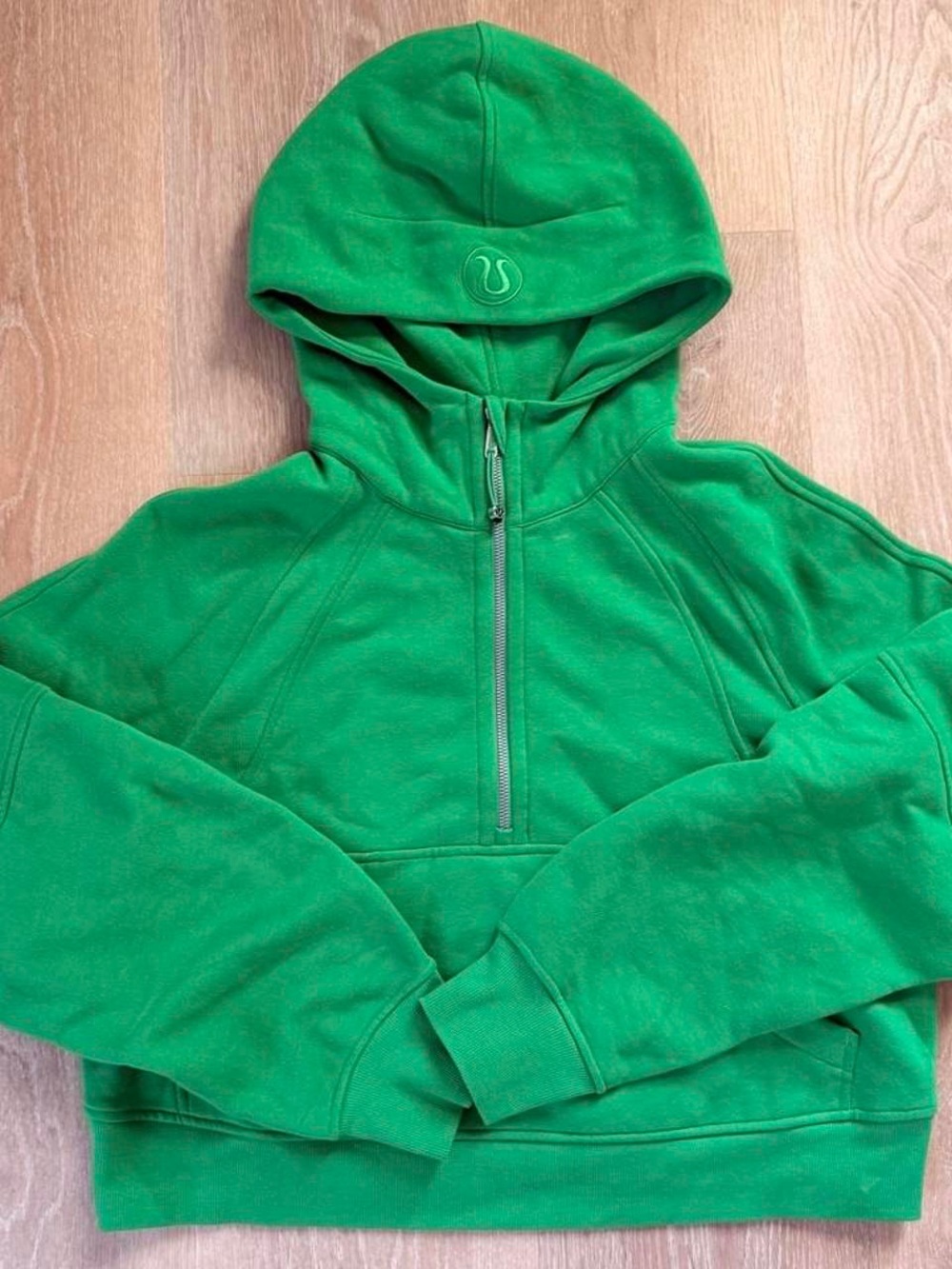 Green Lululemon scuba size xs/s